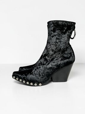 🌻NEW NWOT Jeffrey Campbell Walton Velvet Studded Booties Black Western Size 9.5